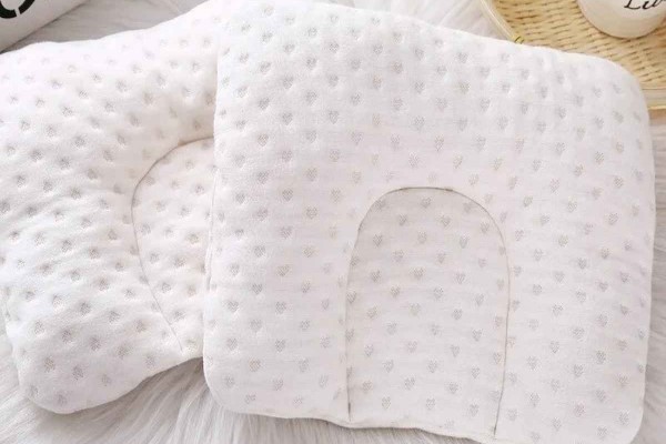 Is flat head pillow for baby really essential